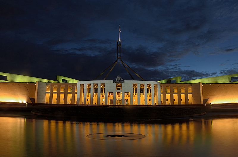 ParliamentHouse800px