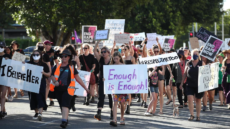 Protestors800px