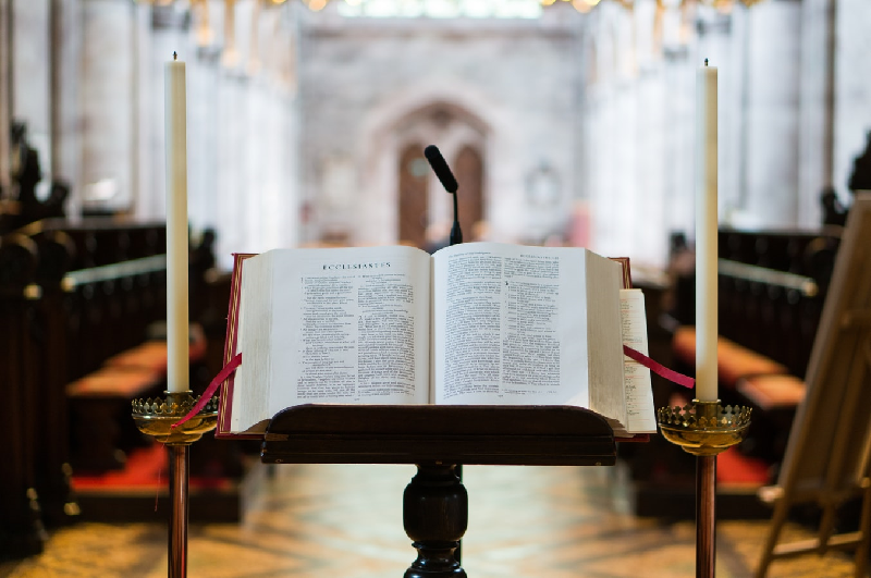 pulpit 800px